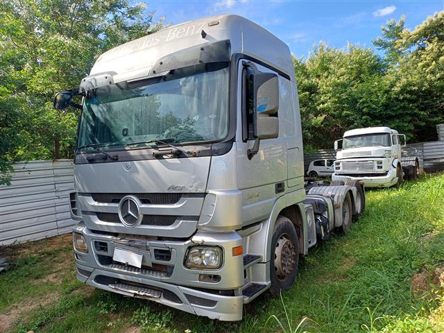 MERCEDES-BENZ ACTROS 2546 LS 6x2 ANO 2010/2011