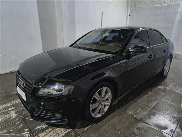 AUDI A4 2.0 TURBO 180HP ANO 2011/2011