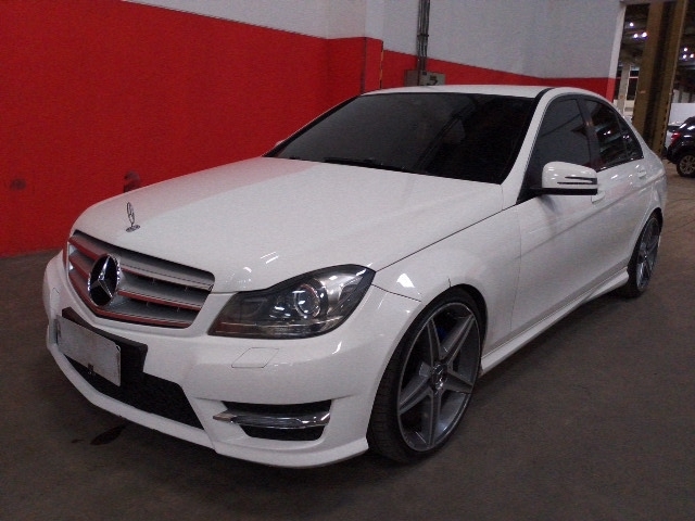 -BENZ C180 TURBO 1.6 ANO 2013/2014