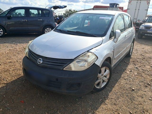 TIIDA 1.8 S 16V ANO 2011/2012
