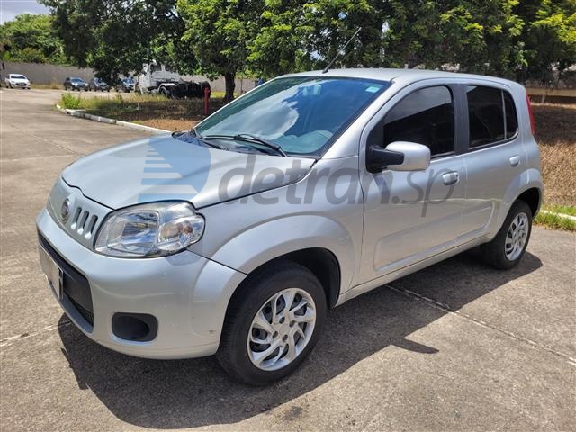  UNO VIVACE 1.0 ANO 2015/2015