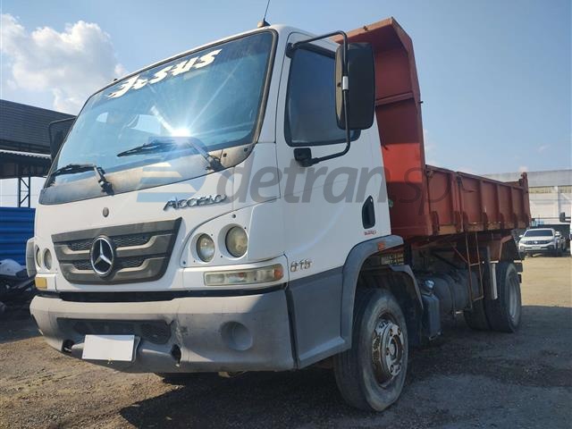 BENZ ACCELO 815 ANO 2013/2013