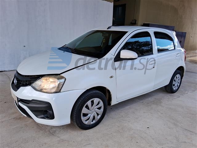 ETIOS HB X 1.3 L MT ANO 2018/2018